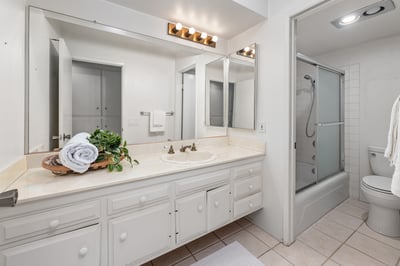 17030 St Andrews Dr, Poway, CA