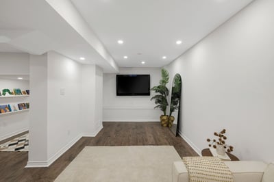 55 Dylan St, Vaughan, ON