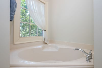 360 Kent Road, Roswell, GA