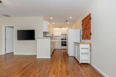 360 Kent Road, Roswell, GA