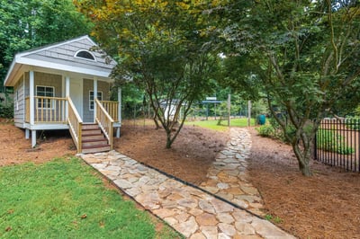 360 Kent Road, Roswell, GA