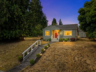 3708 Oakes Ave, Everett, WA