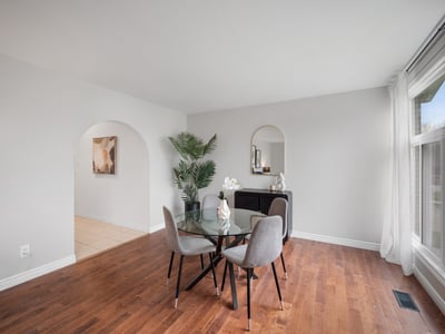 19 Shoreland Cres., Scarborough, ON