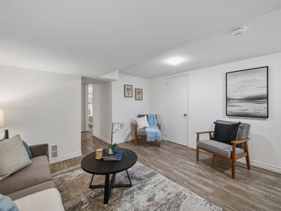19 Shoreland Cres., Scarborough, ON