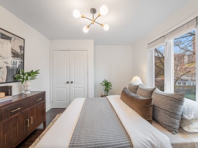 144 Floyd Ave., East York, ON