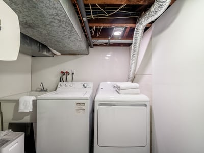 144 Floyd Ave., East York, ON