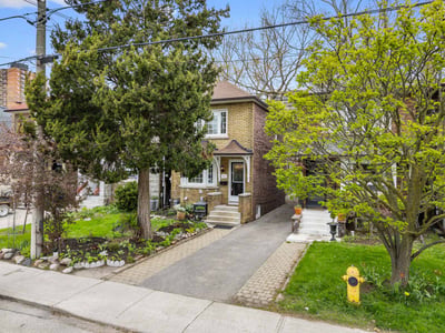 144 Floyd Ave., East York, ON