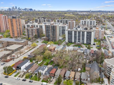 144 Floyd Ave., East York, ON