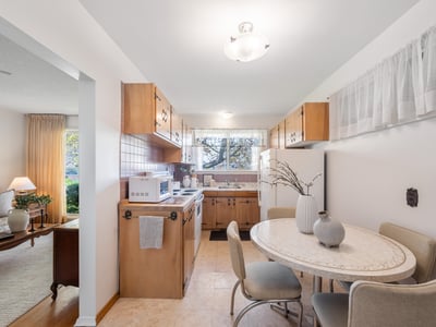 25 Stavely Ave., Toronto, ON