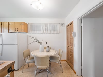 25 Stavely Ave., Toronto, ON