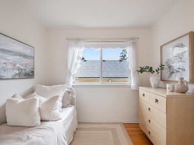 25 Stavely Ave., Toronto, ON