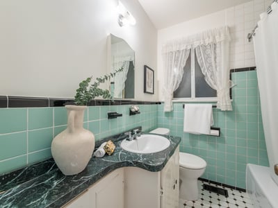25 Stavely Ave., Toronto, ON