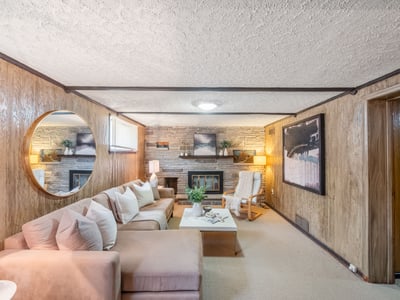 25 Stavely Ave., Toronto, ON