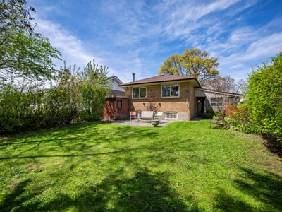 25 Stavely Ave., Toronto, ON