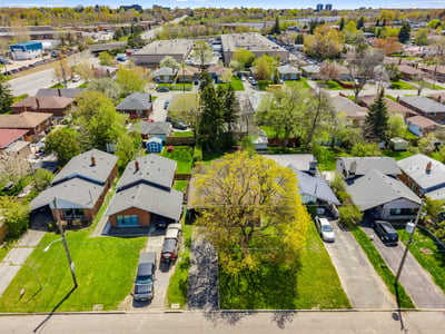 25 Stavely Ave., Toronto, ON