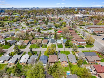 25 Stavely Ave., Toronto, ON