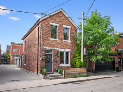 4 Whitaker Ave., Toronto, ON