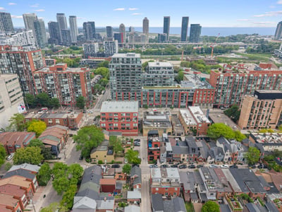 4 Whitaker Ave., Toronto, ON