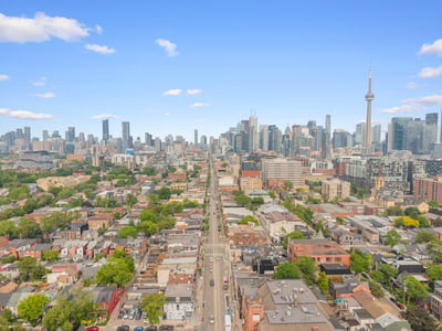 4 Whitaker Ave., Toronto, ON