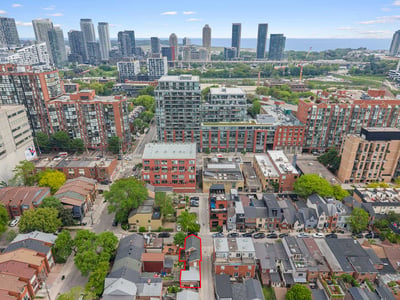 4 Whitaker Ave., Toronto, ON