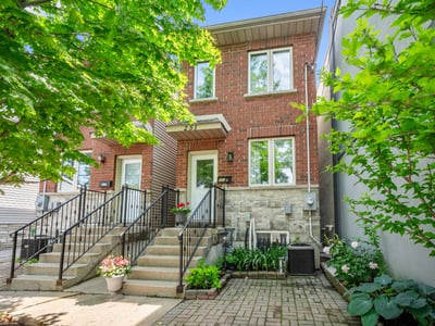 251A Chisholm Ave., East York, ON