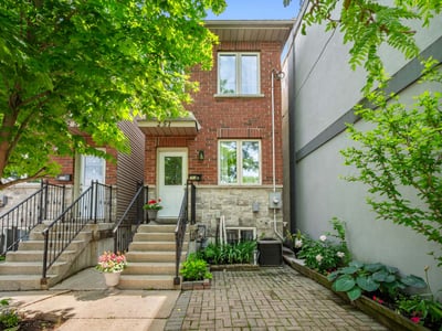 251A Chisholm Ave., East York, ON