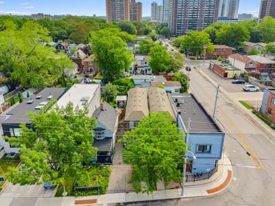251A Chisholm Ave., East York, ON