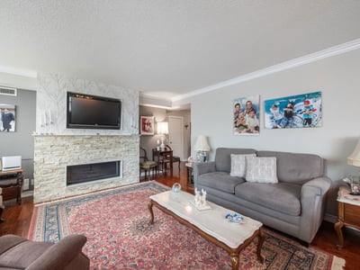 309-265 Ridley Blvd., Toronto, ON