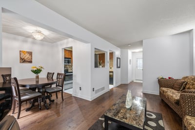 4 Sunshine Dr., Richmond Hill, ON