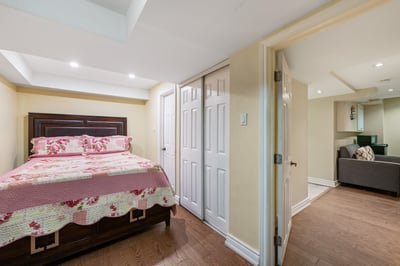 4 Sunshine Dr., Richmond Hill, ON