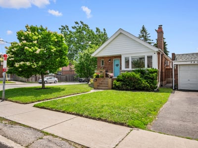 585 O'Connor Dr., East York, ON