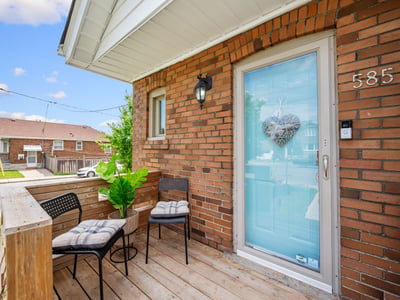 585 O'Connor Dr., East York, ON