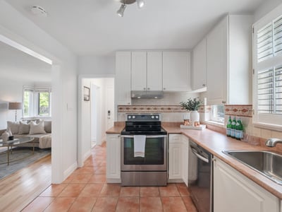 585 O'Connor Dr., East York, ON
