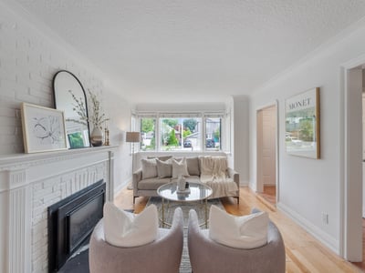 585 O'Connor Dr., East York, ON