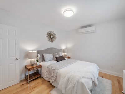 585 O'Connor Dr., East York, ON