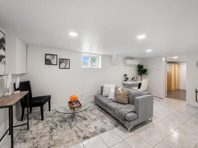 585 O'Connor Dr., East York, ON