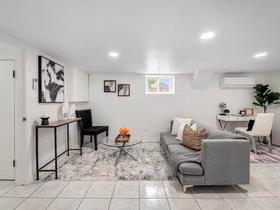 585 O'Connor Dr., East York, ON