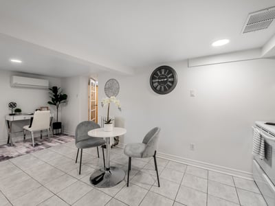 585 O'Connor Dr., East York, ON