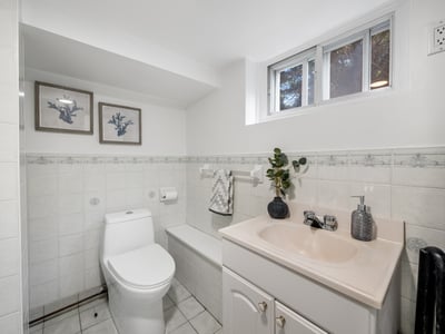 585 O'Connor Dr., East York, ON