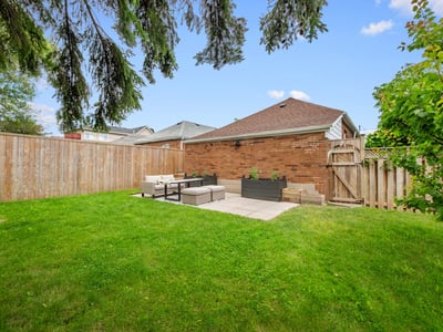 585 O'Connor Dr., East York, ON