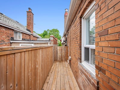 585 O'Connor Dr., East York, ON