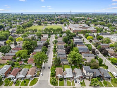 585 O'Connor Dr., East York, ON