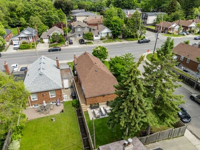 585 O'Connor Dr., East York, ON