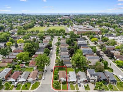 585 O'Connor Dr., East York, ON