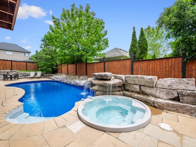 655 Kozel Ct., Mississauga, ON