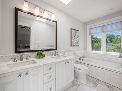 39 Glenforest Rd., Toronto, ON