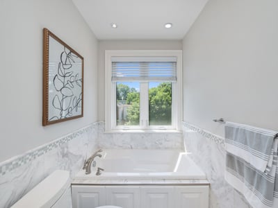 39 Glenforest Rd., Toronto, ON