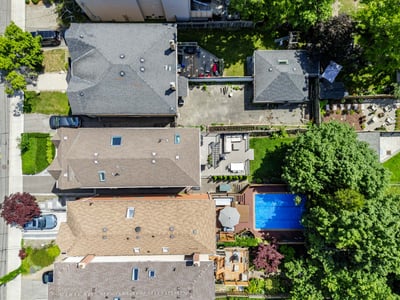 39 Glenforest Rd., Toronto, ON