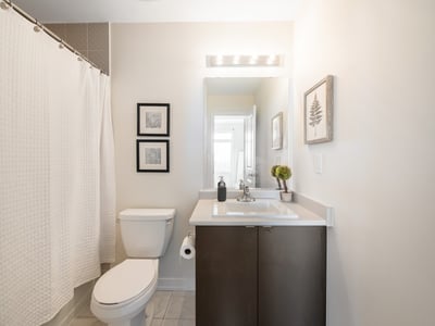 403-2550 Castlegate Crossing, Pickering, ON
