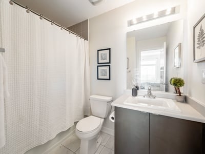 403-2550 Castlegate Crossing, Pickering, ON
